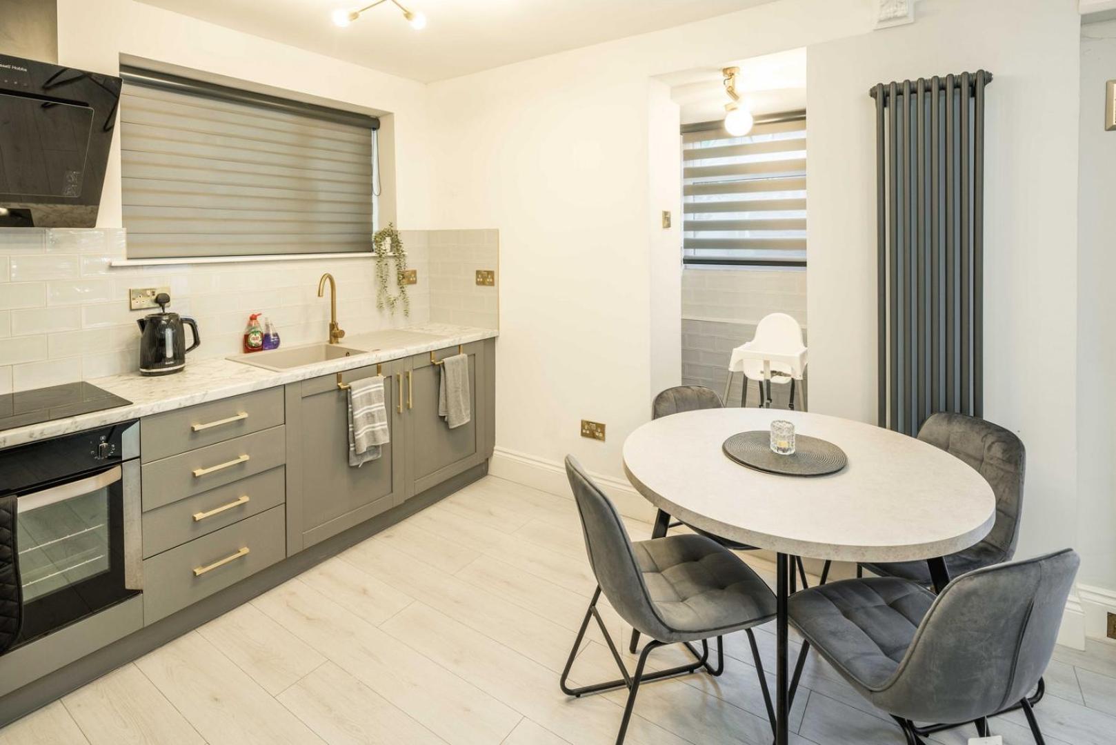 Сasa de vacaciones Spacious 1br Flat In Wanstead: Garden & Comfort Londres