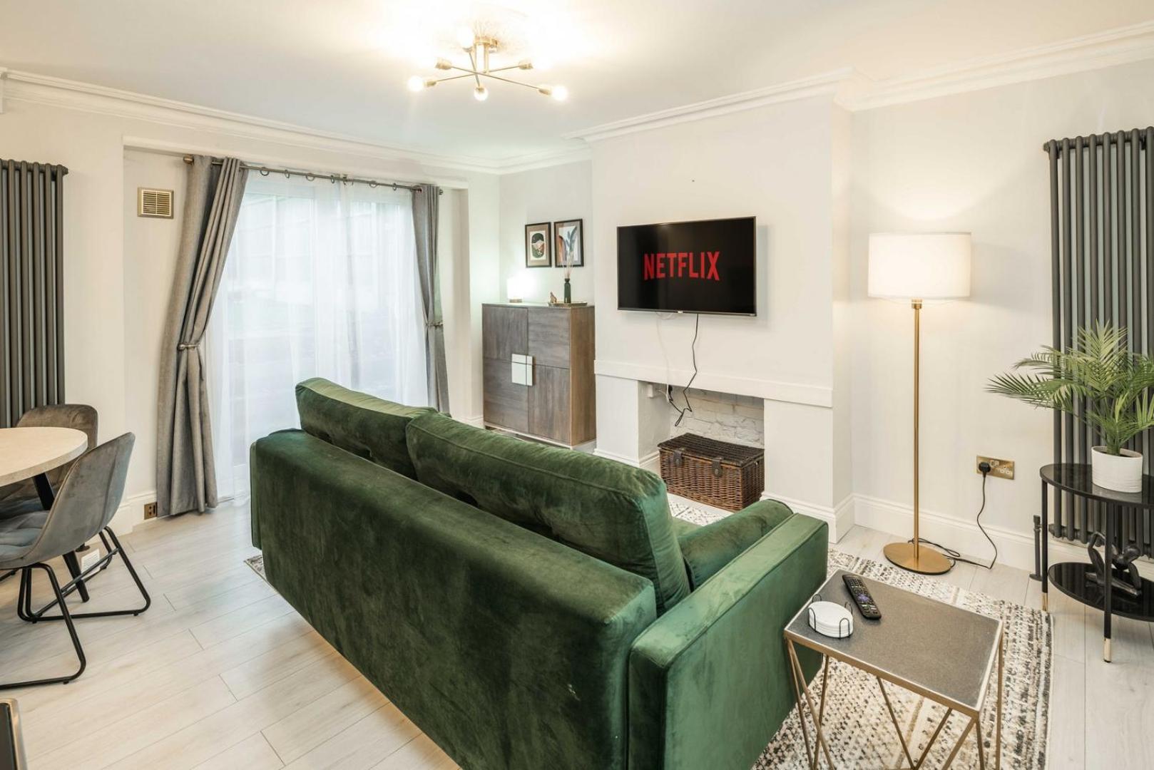 Spacious 1br Flat In Wanstead: Garden & Comfort * Londres